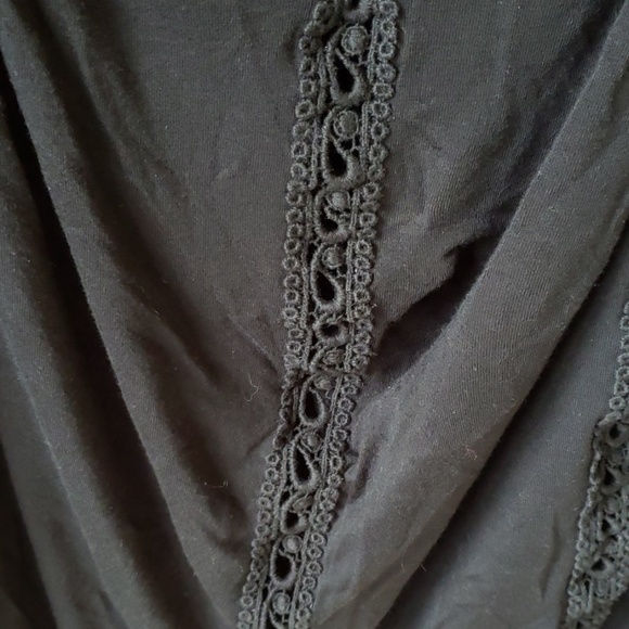 Top - Picture 2 of 2